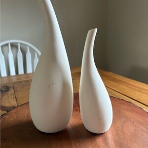 Elegant white Vase Set